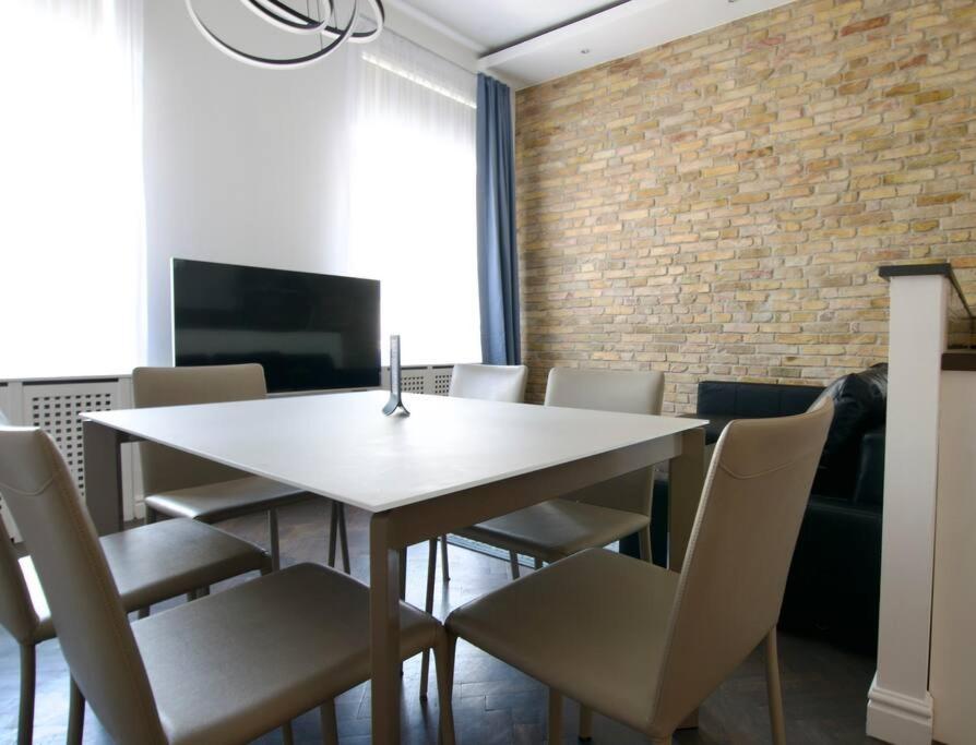 Premium Apartment By Hi5- Anker Apartment بودابست المظهر الخارجي الصورة