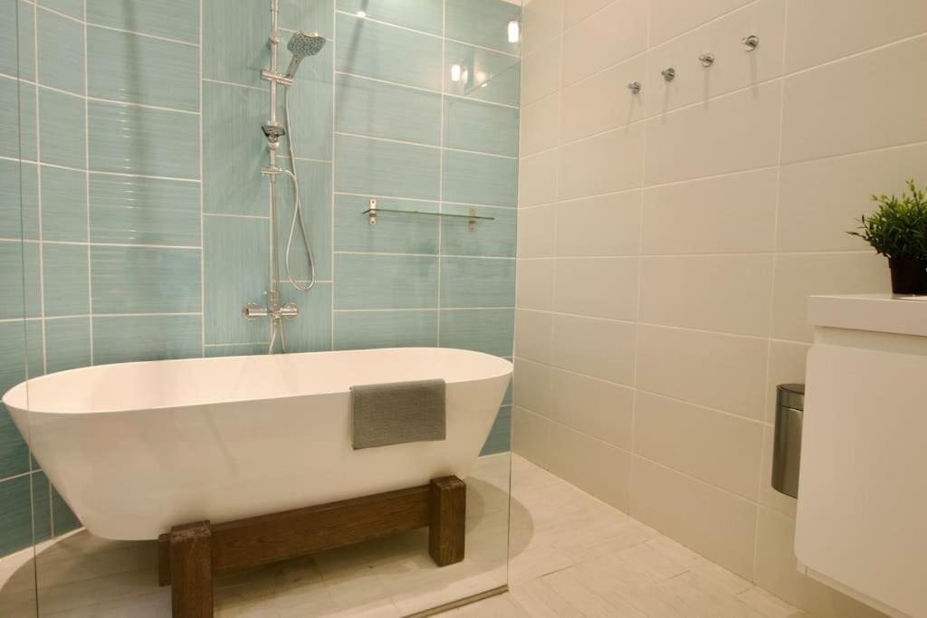 Premium Apartment By Hi5- Anker Apartment بودابست المظهر الخارجي الصورة